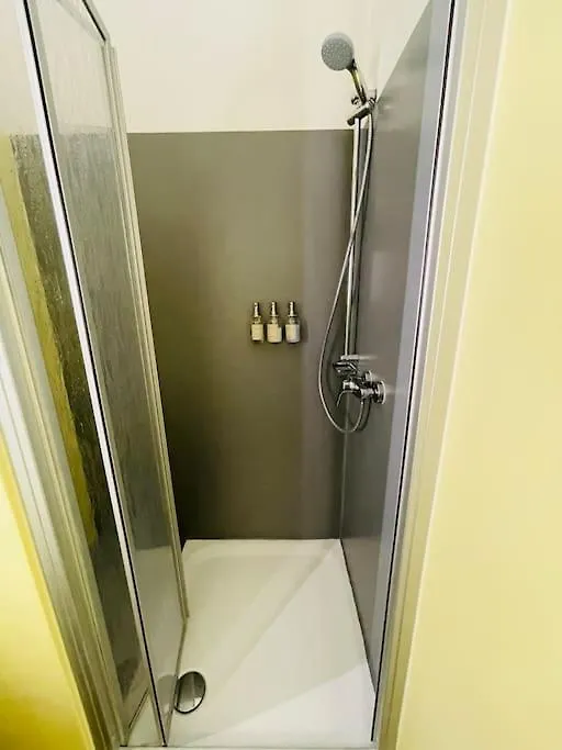 Fewo 20 - Appartement Im Rottalblick - Youngmodern Wohnen, Tiere Willkommen, Bademantelgang Zur Therme, Tv Und Balkon Bad Griesbach  Germany
